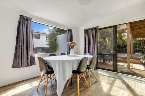 Photo of property in 28 Petrie Street, Pomare, Rotorua, 3015