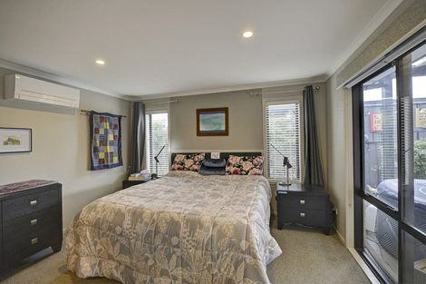 Photo of property in 2 Devon Lane, Carterton, 5713