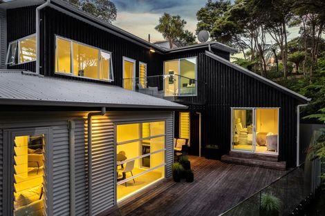 Photo of property in 13 Miha Road, Titirangi, Auckland, 0604