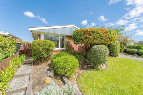 Photo of property in 29 Rosedale Place, Avonhead, Christchurch, 8042