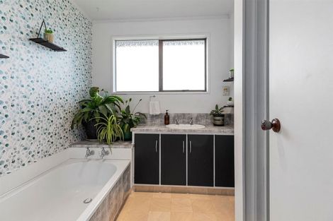 Photo of property in 38 Townhead Crescent, Bethlehem, Tauranga, 3110