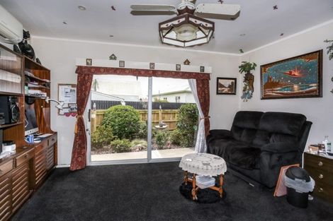 Photo of property in 91b Queen Street, Waiuku, 2123