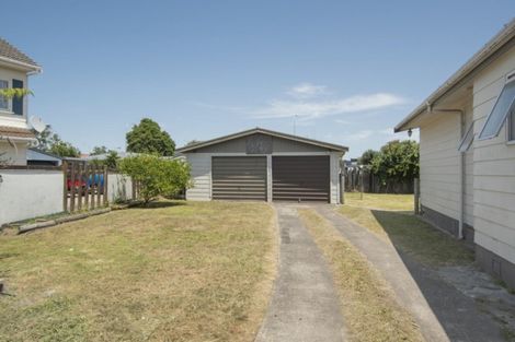 Photo of property in 43 Eversham Road, Mount Maunganui, 3116