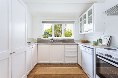 Photo of property in 59 Office Road, Merivale, Christchurch, 8014