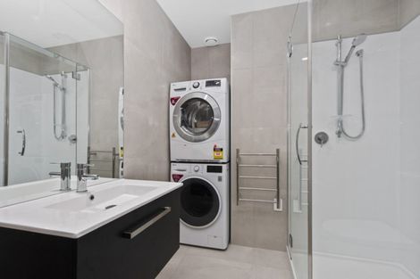 Photo of property in Frank Sargeson Apts, 303/74 Anzac Street, Takapuna, Auckland, 0622