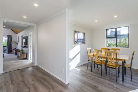 Photo of property in 28 Kaka Road, Raumati Beach, Paraparaumu, 5032