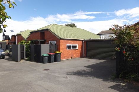 Photo of property in 2/93 Aikmans Road, Merivale, Christchurch, 8014