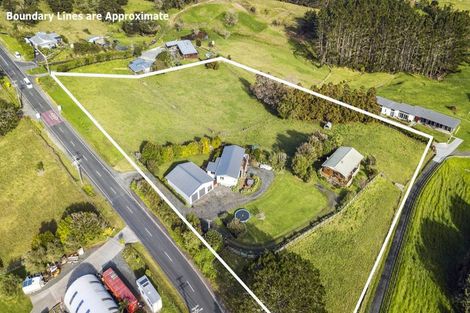 Photo of property in 70 Wishart Road, Helensville, 0800
