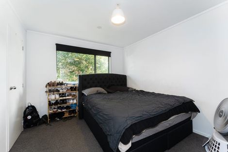 Photo of property in 5 Xena Way, Henderson, Auckland, 0612