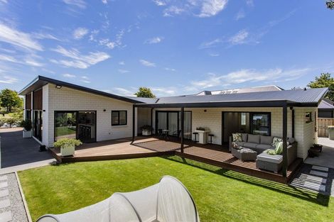 Photo of property in 5 Chatsworth Avenue, Rangiora, 7400