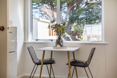 Photo of property in 96 Main Road, Titahi Bay, Porirua, 5022