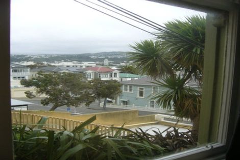 Photo of property in 4 Hawker Street, Mount Victoria, Wellington, 6011