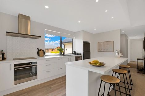 Photo of property in 9 Deans Place, Amberley, 7410