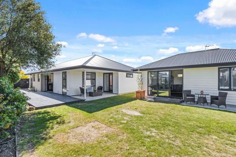 Photo of property in 163 Queenspark Drive, Parklands, Christchurch, 8083