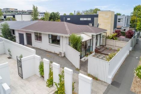Photo of property in 1/111 Aikmans Road, Merivale, Christchurch, 8014