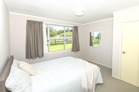 Photo of property in 16 Lake Ora Road, Te Kamo, Whangarei, 0112
