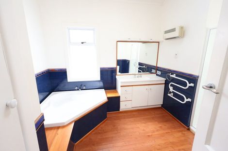 Photo of property in 3 Douglas Street, Okitu, Gisborne, 4010