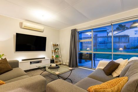 Photo of property in 3 Stipulate Place, Ascot Park, Porirua, 5024