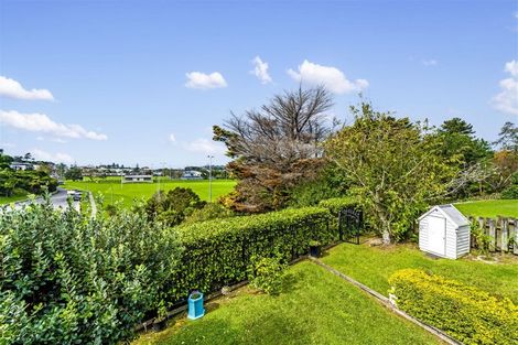 Photo of property in 2/160 Stapleford Crescent, Browns Bay, Auckland, 0630