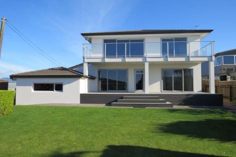 Photo of property in 10 Scott Street, Moturoa, New Plymouth, 4310