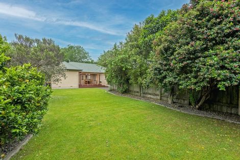 Photo of property in 48 Manapouri Crescent, Hokowhitu, Palmerston North, 4410