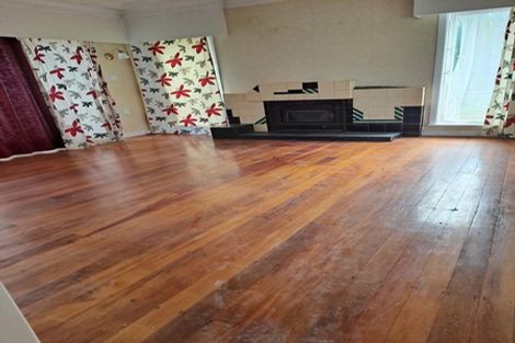 Photo of property in 35 Archibald Road, Kelston, Auckland, 0602