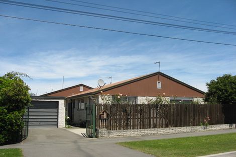 Photo of property in 16 Gresford Street, Edgeware, Christchurch, 8013