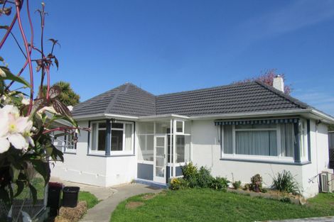 Photo of property in 61 Rhodes Street, Waimate, 7924