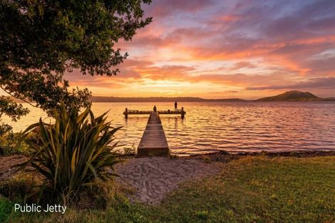 Photo of property in 20 Gemini Place, Kawaha Point, Rotorua, 3010