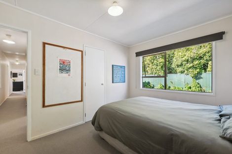 Photo of property in 15b Marchant Place, Westown, New Plymouth, 4310