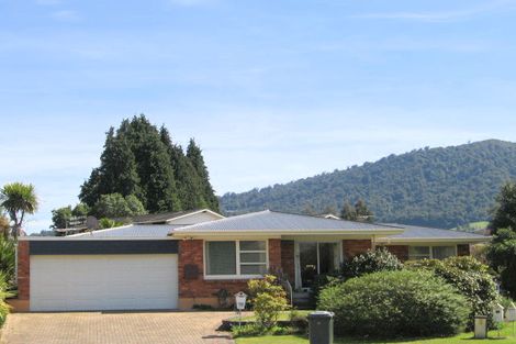 Photo of property in 16 Campbell Place, Pukehangi, Rotorua, 3015