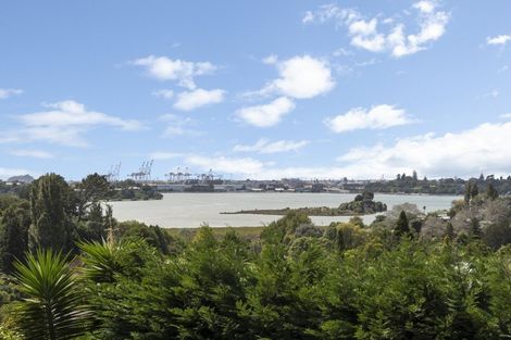 Photo of property in 108 Sutherland Road, Brookfield, Tauranga, 3110