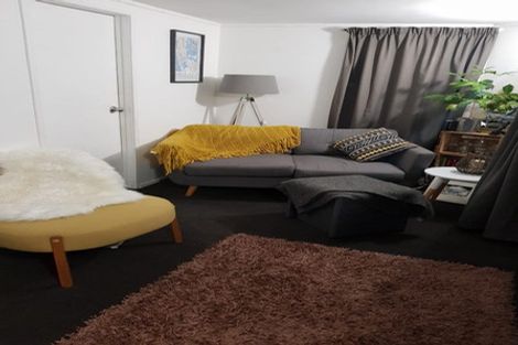 Photo of property in 2/15 Mcleod Road, Henderson, Auckland, 0612