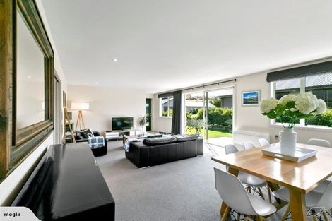 Photo of property in 9 Chandler Lane, Fernhill, Queenstown, 9300