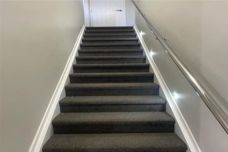 Photo of property in 1/2 Cameron Street, Papakura, 2110