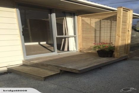 Photo of property in 2/50a Target Road, Totara Vale, Auckland, 0629