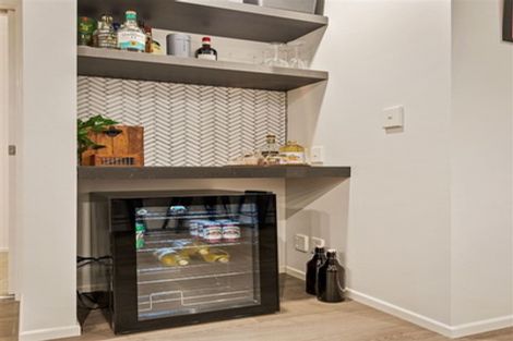 Photo of property in 27 Gill Avenue, Te Atatu Peninsula, Auckland, 0610