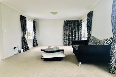 Photo of property in 177a Don Buck Road, Massey, Auckland, 0614