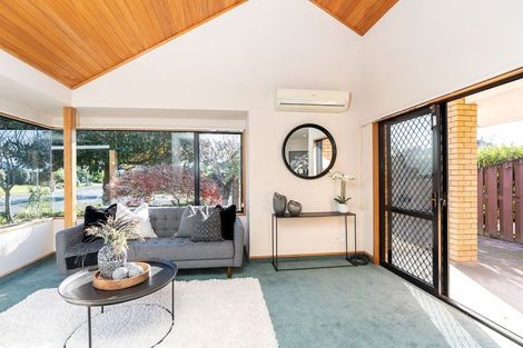 Photo of property in 15 Burn-murdoch Street, St Andrews, Hamilton, 3200