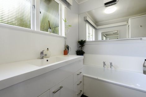 Photo of property in 34 Darraghs Road, Brookfield, Tauranga, 3110