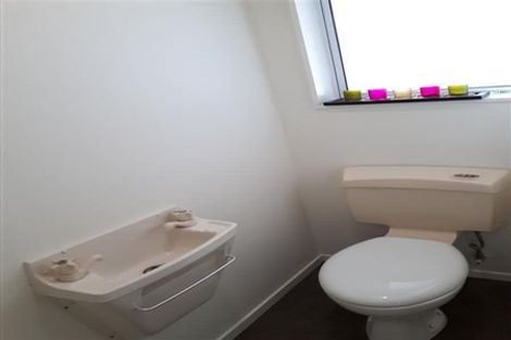 Photo of property in 2/40 Hart Road, Hauraki, Auckland, 0622