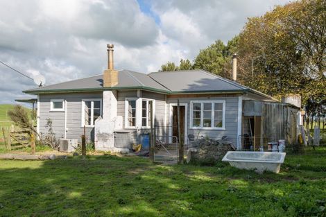 Photo of property in 141 Valley Road, Woodville, 4998