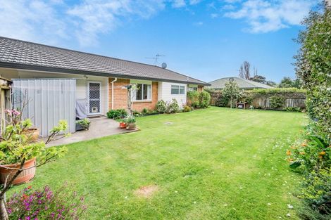 Photo of property in 17a Villa Grove, Paraparaumu, 5032