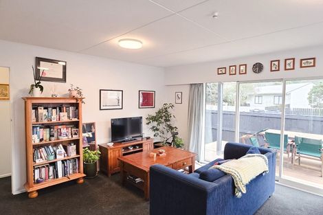 Photo of property in 2b Ipswich Grove, Wainuiomata, Lower Hutt, 5014