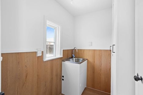 Photo of property in 17 Hart Street, Woolston, Christchurch, 8023