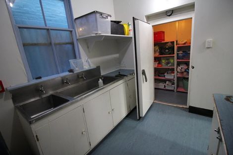 Photo of property in 327 Adelaide Road, Newtown, Wellington, 6021