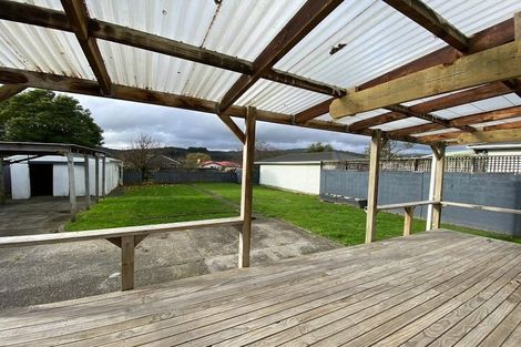 Photo of property in 162 Wainuiomata Road, Wainuiomata, Lower Hutt, 5014