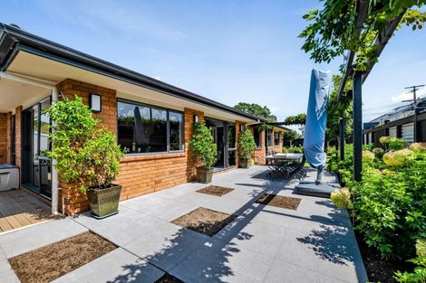 Photo of property in 115 Young Street, New Plymouth, 4310