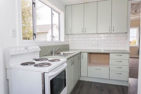 Photo of property in 40 Mcphee Street, Dannevirke, 4930