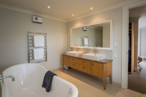 Photo of property in 6 Wairarapa Terrace, Merivale, Christchurch, 8014